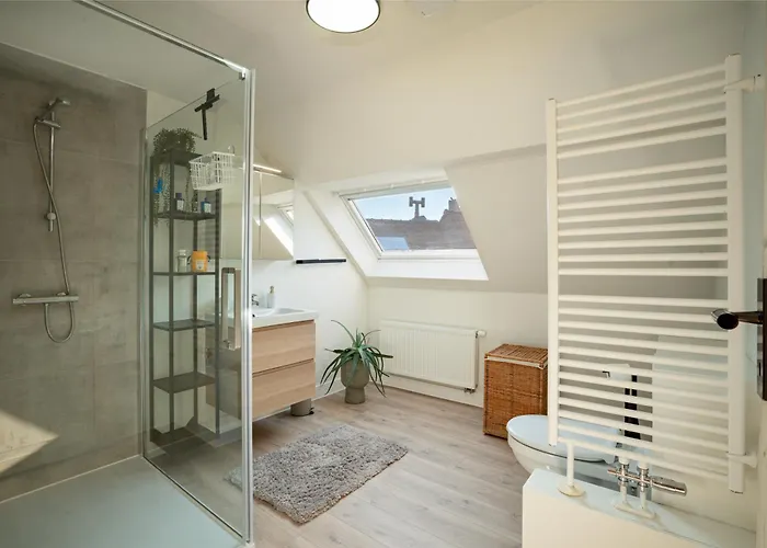 House With 5 Bedrooms - Ideal For Families & Groups Hébergement de vacances *