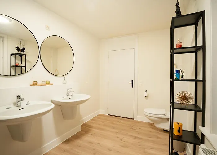 Hébergement de vacances House With 5 Bedrooms - Ideal For Families & Groups Ostende