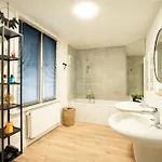 House With 5 Bedrooms - Ideal For Families & Groups Ferienhaus *