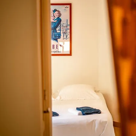 Vakantiehuis Groepswoning 5 Slaapkamers 2 Badkamers 3 Toiletten Oostende