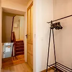 House With 5 Bedrooms - Ideal For Families & Groups 펜션